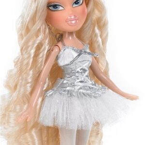 Bratz Celebritiez Dance Star Cloe doll- 2001 MGA